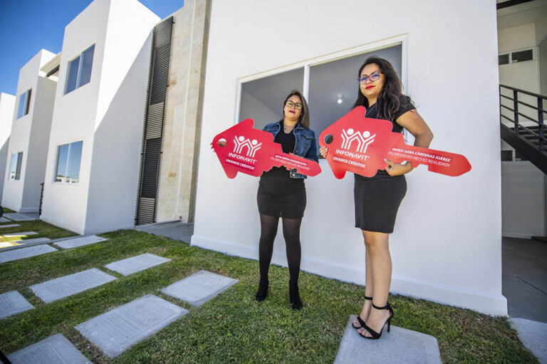 Ofrece Infonavit facilidades para que mujeres adquieran una vivienda