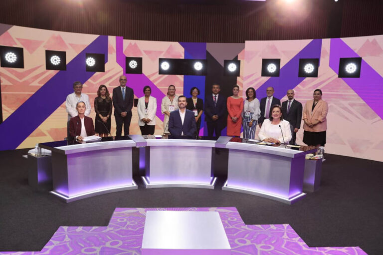 Fallas en los relojes, ataques y propuestas en el primer debate presidencial 2024