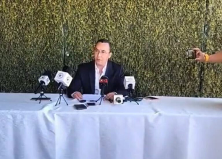 Edmundo Torrescano renuncia al PRI