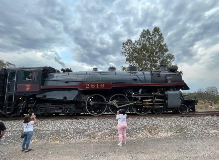 CRÓNICA – Un viaje al pasado con el Empress 2816 en SLP
