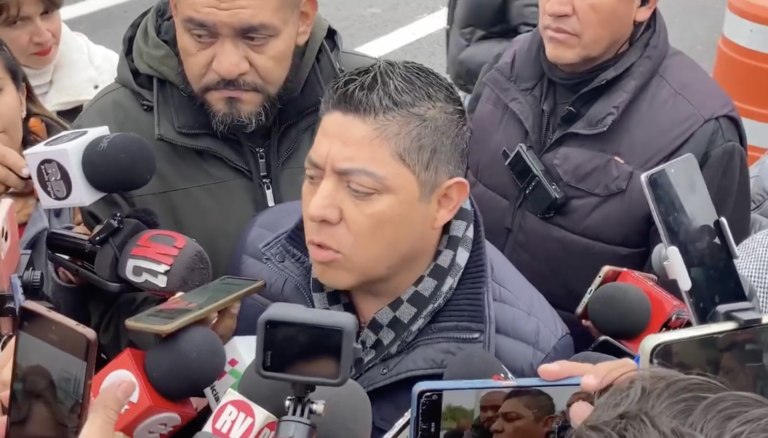 ESPECIAL – “Todo gratuito” vs. siete cobros más: la promesa incumplida de Gallardo
