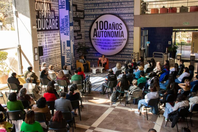 Necesario, fomentar la infodiversidad en una era de noticias falsas: Estela Morales