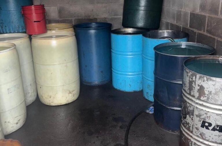 Catea FGR 9 puestos en la carretera a Matehuala y decomisa cinco mil 850 litros de combustible