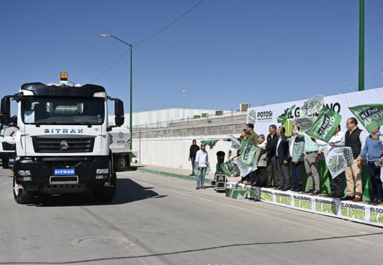 El Ejecutivo estatal lanza licitación para rentar pipas de agua… una práctica que tanto criticó el gobernador