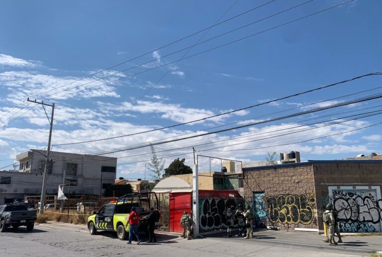 Encuentran cadáver en un predio baldío