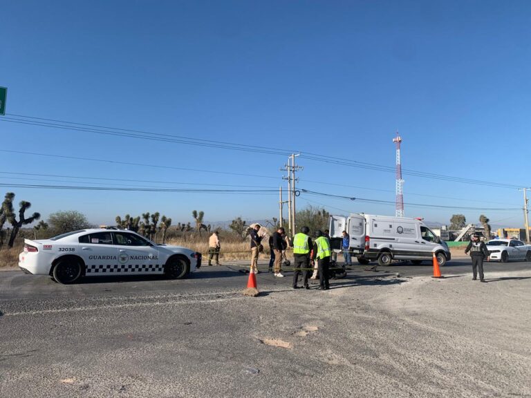 Motociclista fallece tras chocar contra un vehículo
