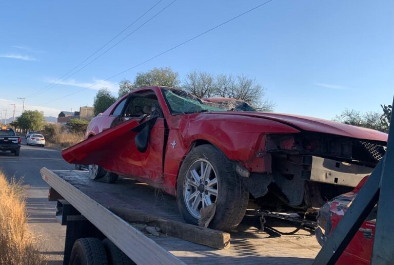 Dos heridos, saldo de accidente en Mexquitic