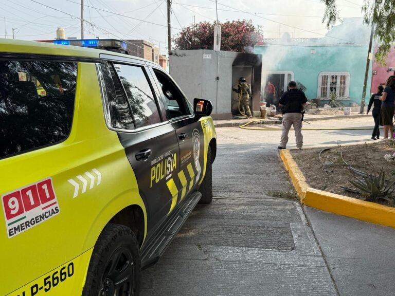 Incendio deja daños estructurales en vivienda de la Industrial Mexicana