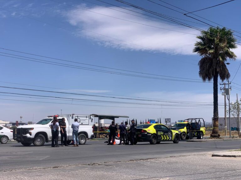 Motociclista muere tras ser aplastado por un camión en avenida Industrias