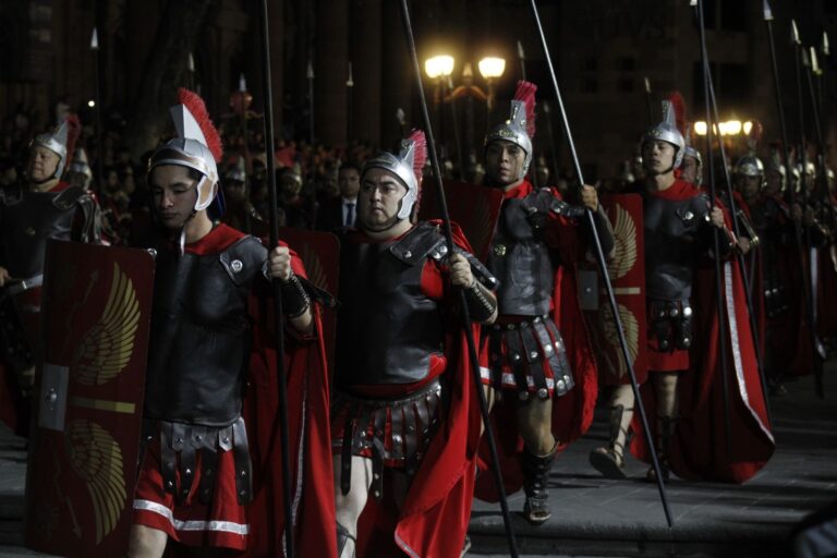 Procesión del Silencio, imponente a pesar de leves sobresaltos