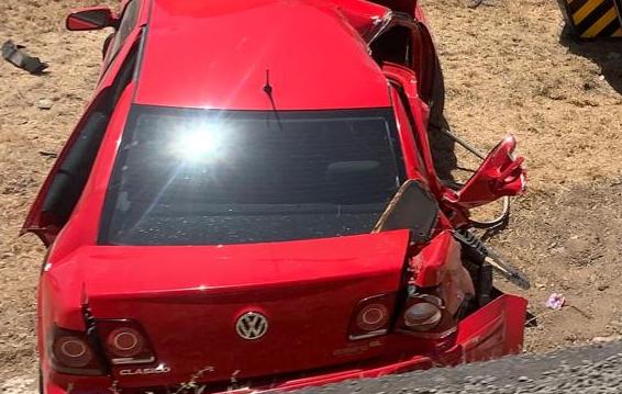 Un menor de edad fallecido y tres personas lesionadas, saldo de choque en la carretera 57