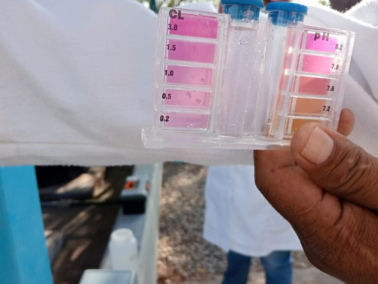 Agua de El Realito llega turbia a las casas de la capital potosina
