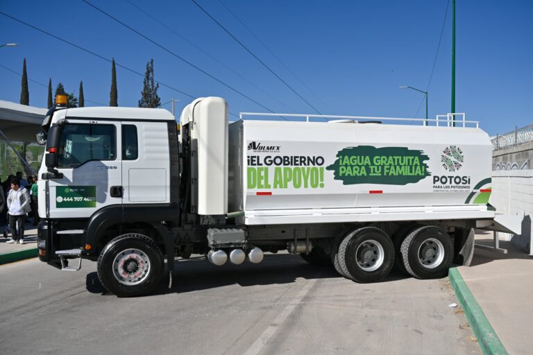Desierta, licitación estatal para transporte de agua en pipas