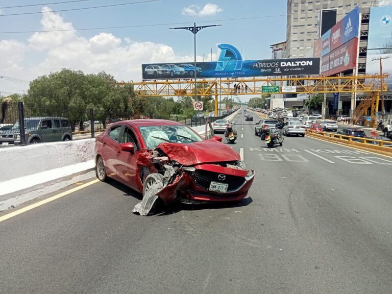 Accidente en Salvador Nava, por desvanecimiento de conductora: SSPC
