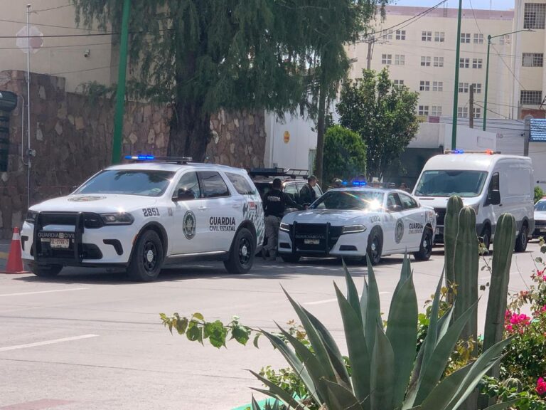 Policía estatal resulta herido tras frustrar un robo en la avenida Himno Nacional