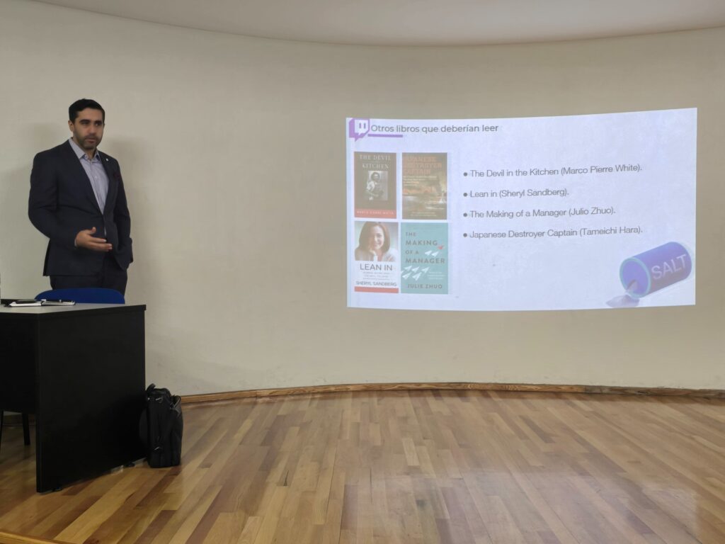 Vicepresidente de LATAM e Iberia en Twitch imparte charla en la FCC