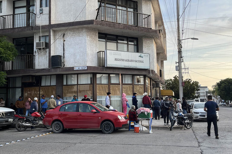 Un tormento, realizar trámites en el Registro Agrario Nacional