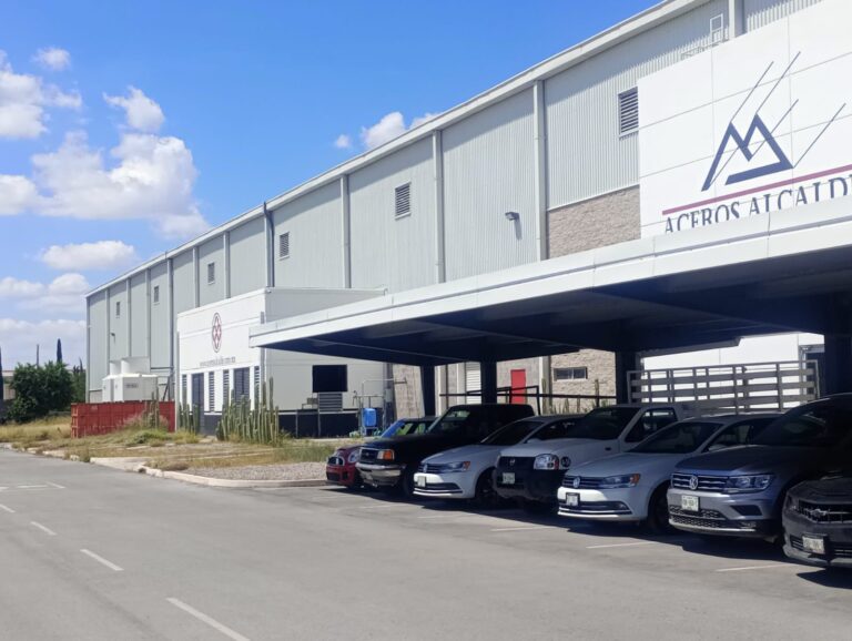 Clausura Comercio empresa acerera en la Zona Industrial