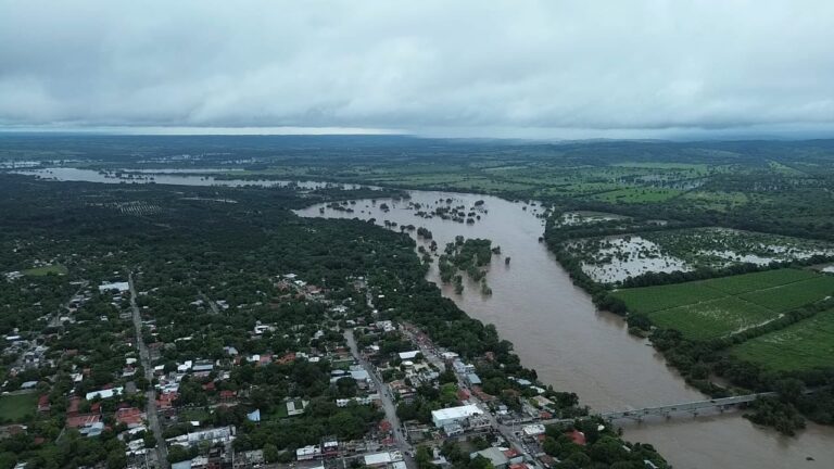 Mantienen Marina, Guardia Nacional y Conagua acciones en la Huasteca, tras daños por lluvias