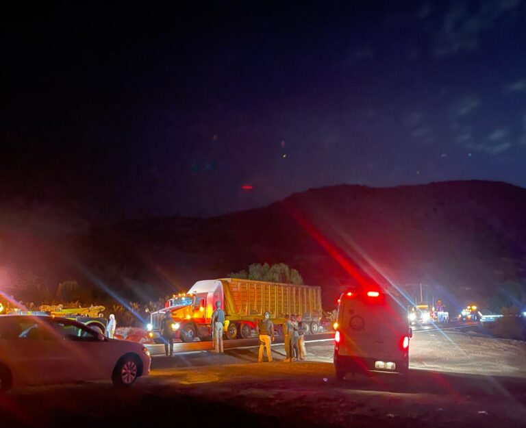 Fallece una motociclista en aparatoso accidente sobre la carretera a Guadalajara
