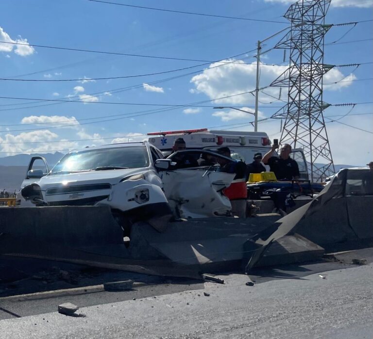 Una lesionada, saldo de accidente en el puente Arbolitos