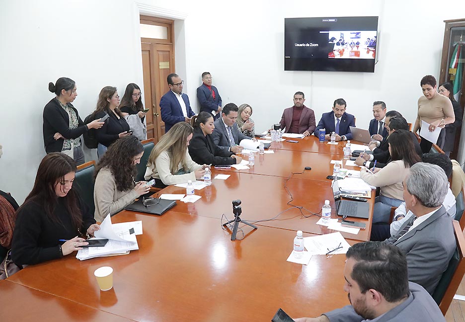 El domingo, votará el Congreso la reforma para que una mujer sea gobernadora