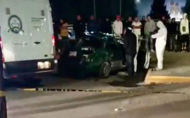 Taxista muere tras volcar su vehículo frente a Plaza Citadina