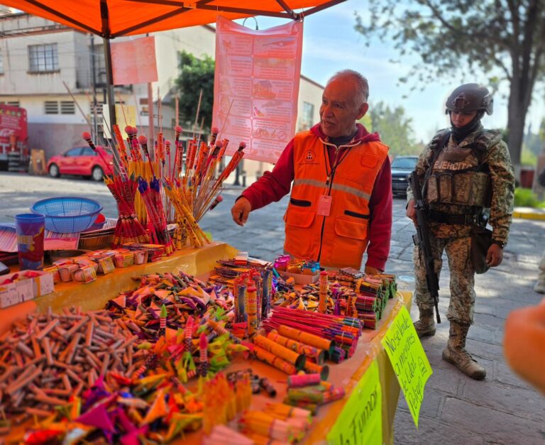 Decomisan casi 400 kilos de pirotecnia en la capital potosina