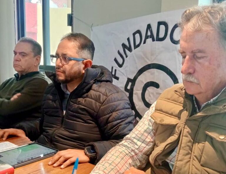 “Ley Gobernadora”, iniciativa ilegítima que genera riesgos institucionales y profundiza la polarización en el estado: Ríos Medrano