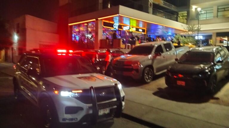Movilización policiaca por presuntos disparos en Coronel Romero